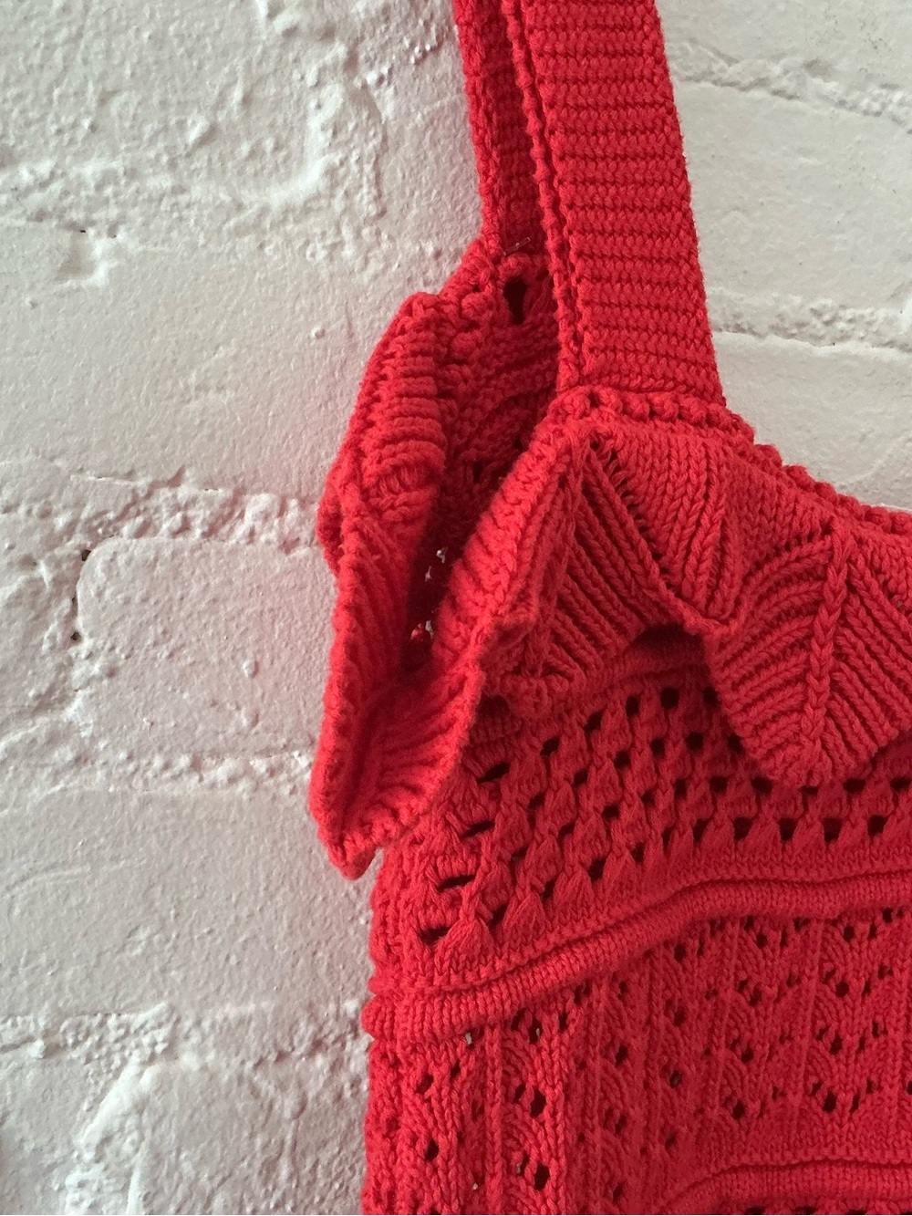 Blu Pepper Red Crochet Knit Cropped Top Cold Shoulder Ruffle Accent Boho Size M - Picture 8 of 12
